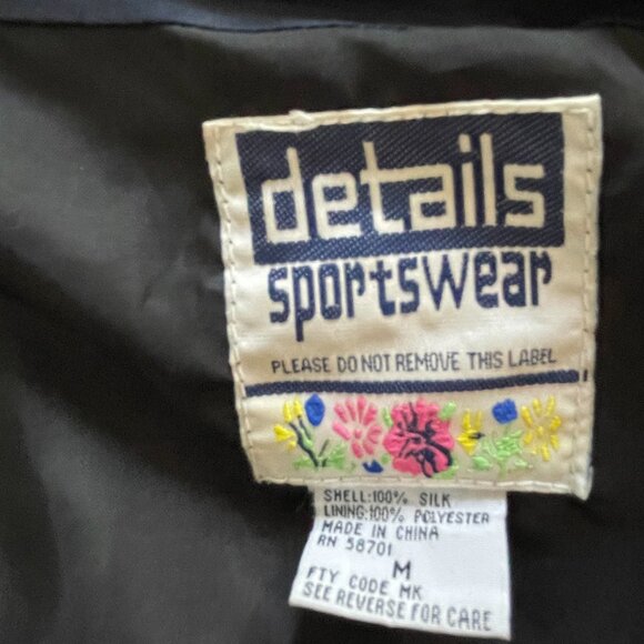 Vintage Floral Bomber Jacket – Bold Retro Vibes! - Picture 4 of 4